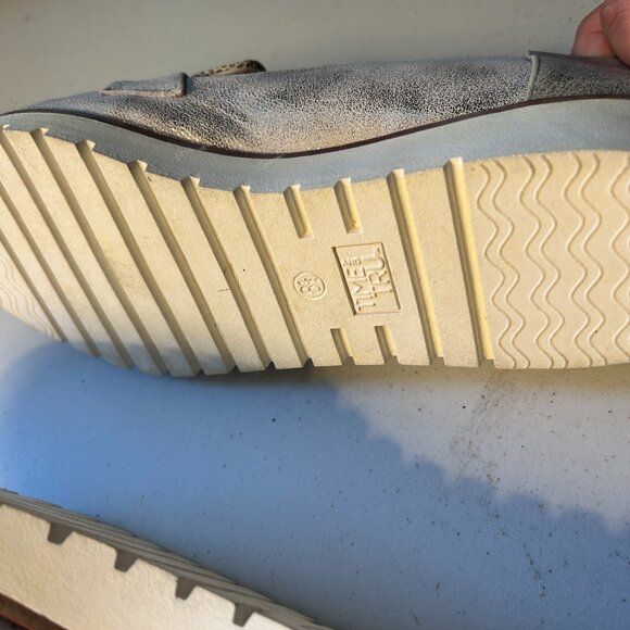 TIME & TRU - CREAM COLOR - Loafers-  SIZE US 8.5 - Picture 9 of 9